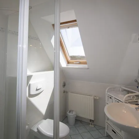 Filter Apartment